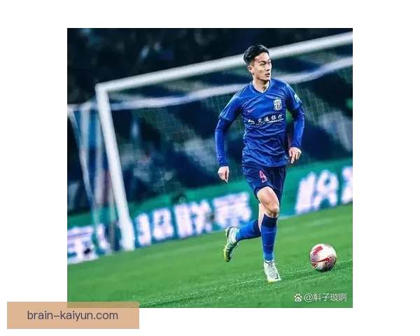 皮克防守能力持续提升备受关注，成为球队后防线关键球员