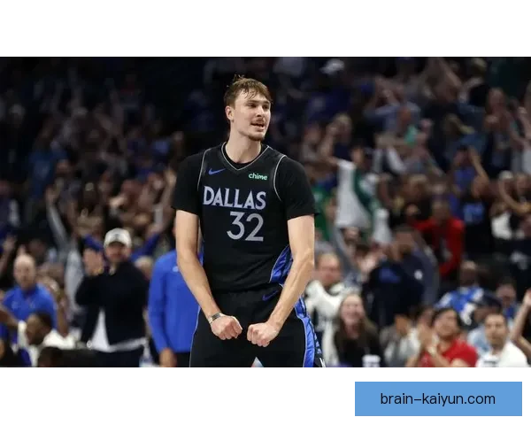 加维在巴萨低迷状态中的诸多原因分析及其影响解读