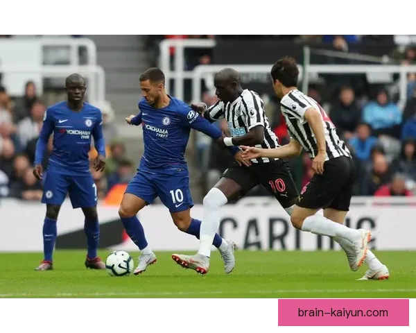 加纳乔本赛季英超表现稳健，持续提升进攻端影响力